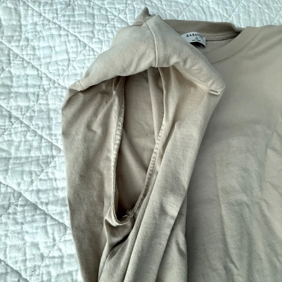 Aritzia Babaton Shoulder Pad Tank - Picture 7 of 10